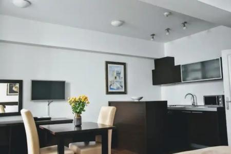 Celenga Apartments with Free Offsite Parking - 66