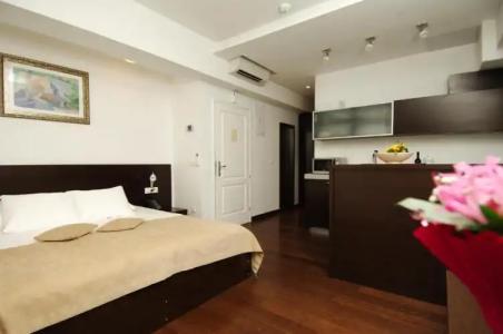 Celenga Apartments with Free Offsite Parking - 68