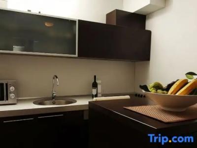 Celenga Apartments with Free Offsite Parking - 88