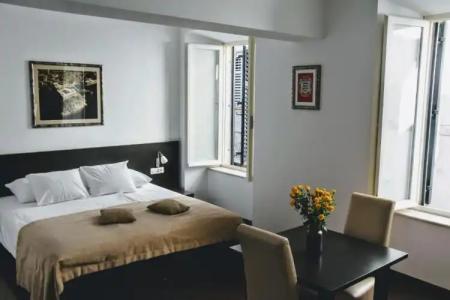 Celenga Apartments with Free Offsite Parking - 62