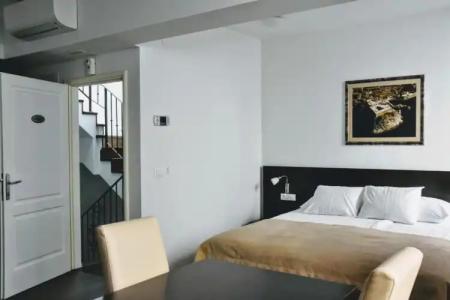 Celenga Apartments with Free Offsite Parking - 67