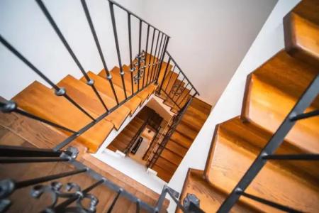 Celenga Apartments with Free Offsite Parking - 13