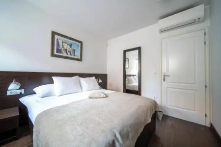 Celenga Apartments with Free Offsite Parking - 20