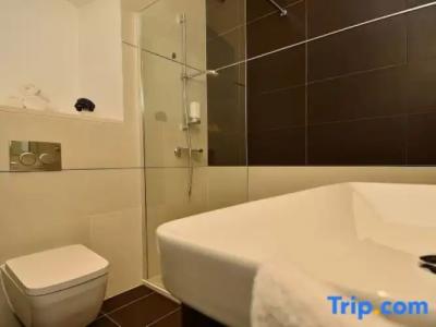 Celenga Apartments with Free Offsite Parking - 93