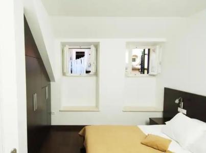 Celenga Apartments with Free Offsite Parking - 43