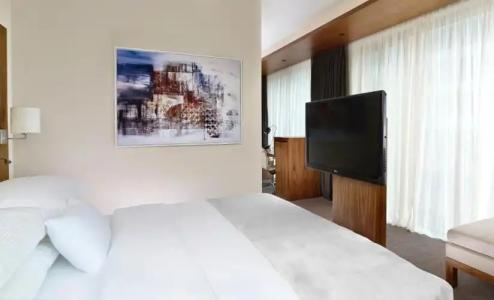 DoubleTree by Hilton Zagreb - 39