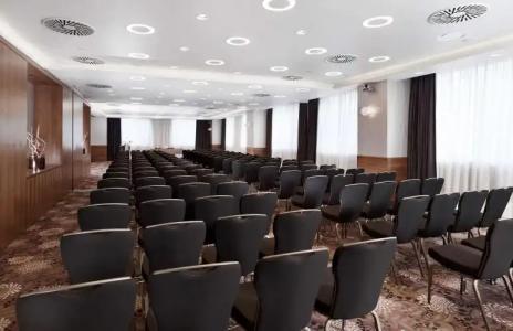DoubleTree by Hilton Zagreb - 21