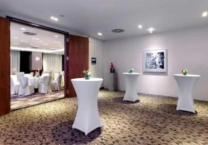 DoubleTree by Hilton Zagreb - 2