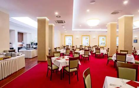 Palace Zagreb - 20