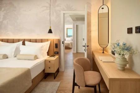 Moeesy Blue & Green Oasis - Adults Only - 76