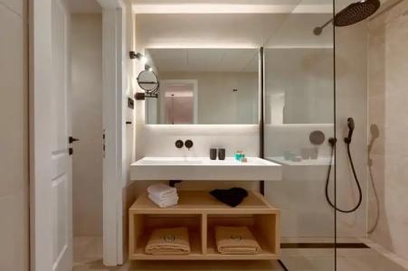 Moeesy Blue & Green Oasis - Adults Only - 7