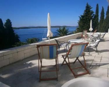 Moeesy Blue & Green Oasis - Adults Only - 14