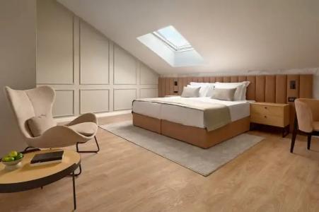 Moeesy Blue & Green Oasis - Adults Only - 42