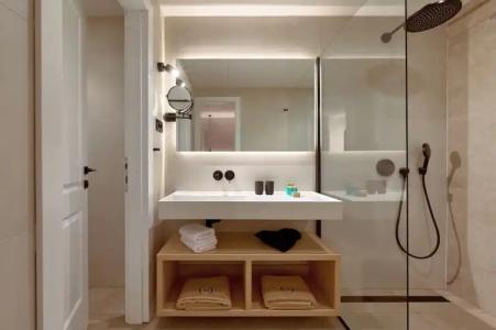 Moeesy Blue & Green Oasis - Adults Only - 43