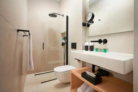 Moeesy Blue & Green Oasis - Adults Only - 35