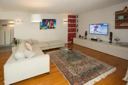 Garden Apartment - 113