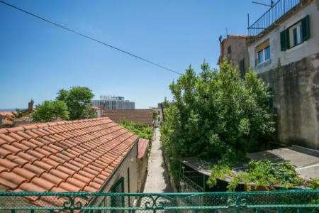 Garden Apartment - 92