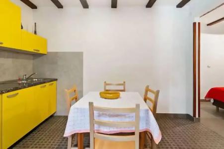 Garden Apartment - 167