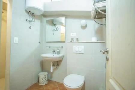 Garden Apartment - 63