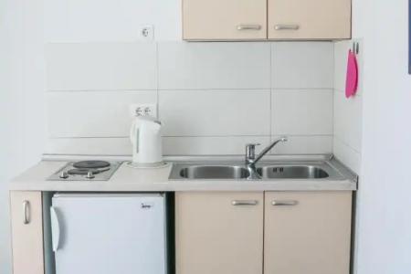 Garden Apartment - 85