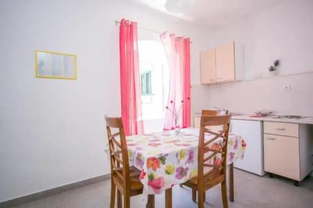 Garden Apartment - 96