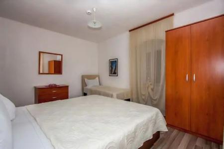 Garden Apartment - 145