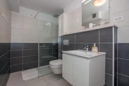 Garden Apartment - 36