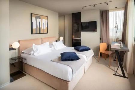 Royal Suites-Sky - 43