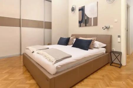 Royal Suites-Sky - 70