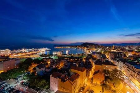 Royal Suites-Sky - 97