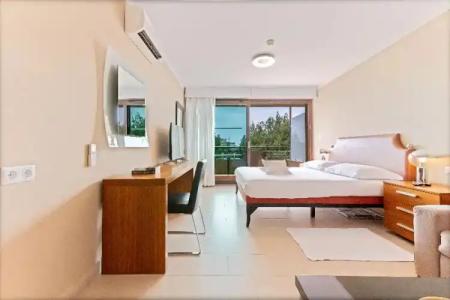 The Residence Aparthotel - 283