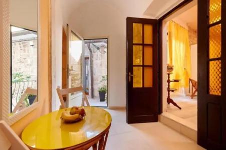 Palace Derossi - 166