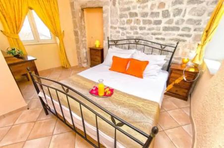 Palace Derossi - 125