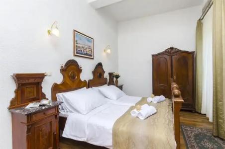 Palace Derossi - 114