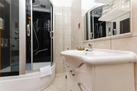 Palace Derossi - 122