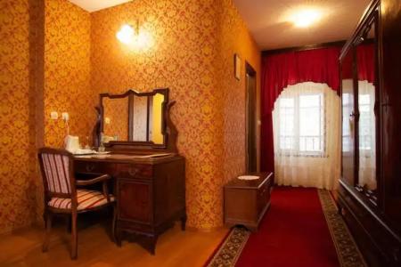 Heritage Pasike - 100