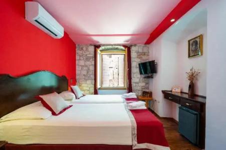 Heritage Tragos - 56