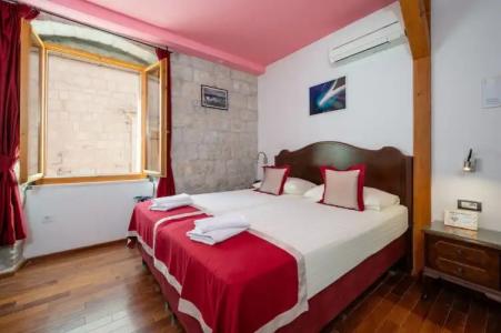 Heritage Tragos - 69