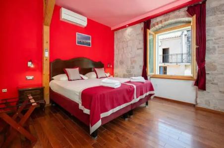 Heritage Tragos - 81