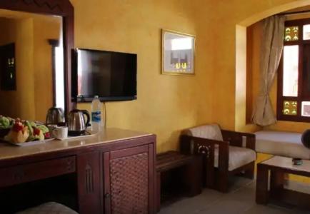 Sharminn Amarein - 17