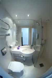 Forenom ApartHelsinki Kamppi - Contactless Check-IN - 8