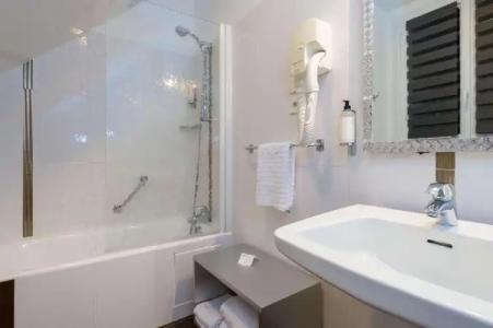 Best Western Le Vinci Loire Valley - 35