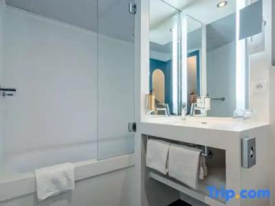 Mercure Annecy Centre - 127