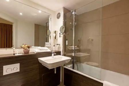 Best Western Royal Caen - 46