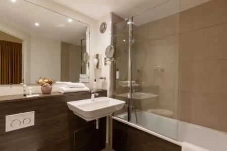 Best Western Royal Caen - 56