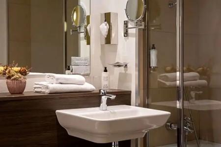 Best Western Royal Caen - 48
