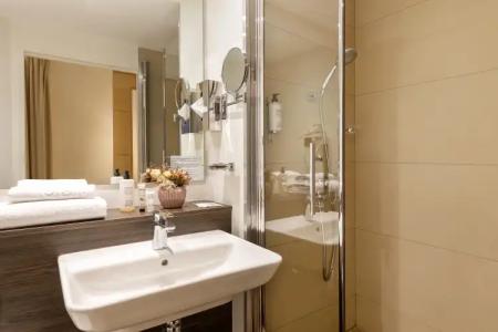 Best Western Royal Caen - 8