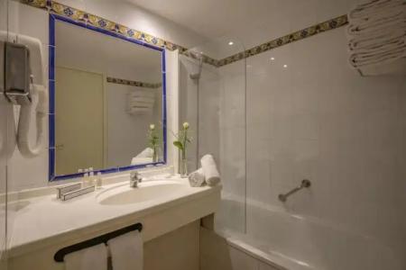 Amarante Cannes - 123