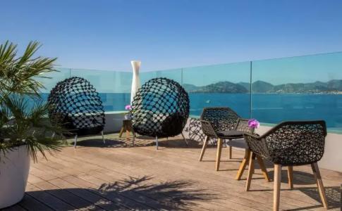 Radisson Blu 1835, Cannes - 27
