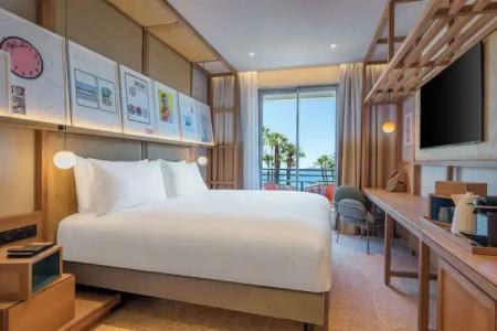 Radisson Blu 1835, Cannes - 62